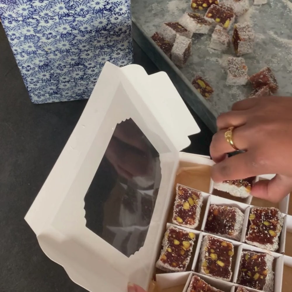 Pomegranate Coconut Pistachio Turkish Delight Treat Box (16 pieces)